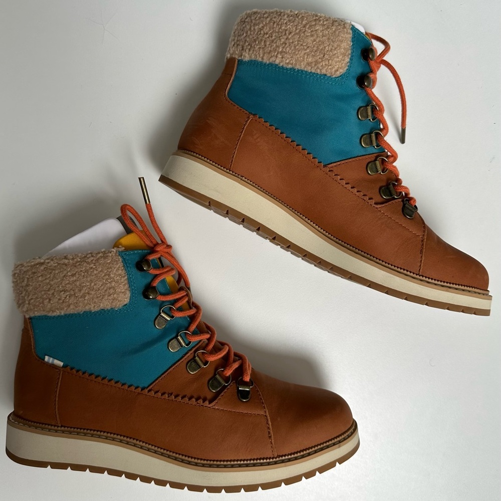 TOMS Women Mesa Boots